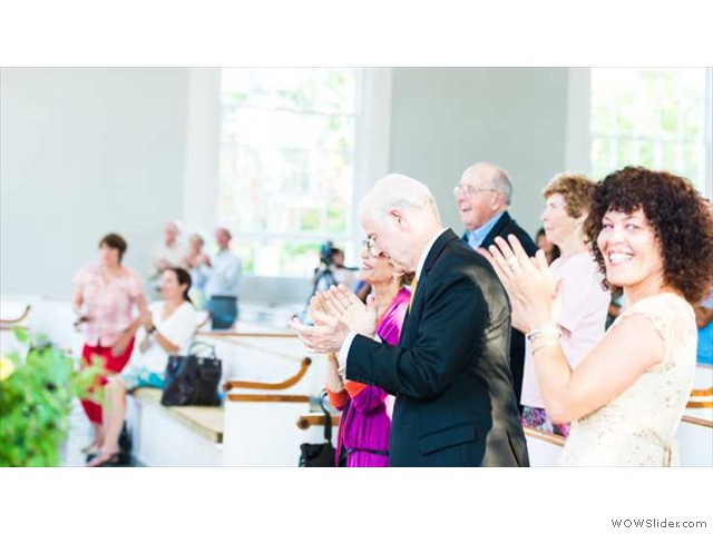 Suesan applauding Shav